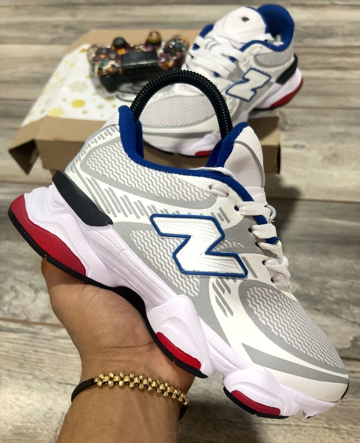 New Balance 2000 AMC