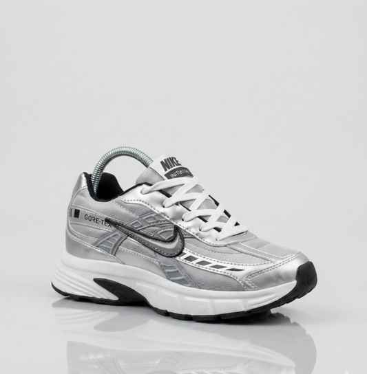 Nike Initiator