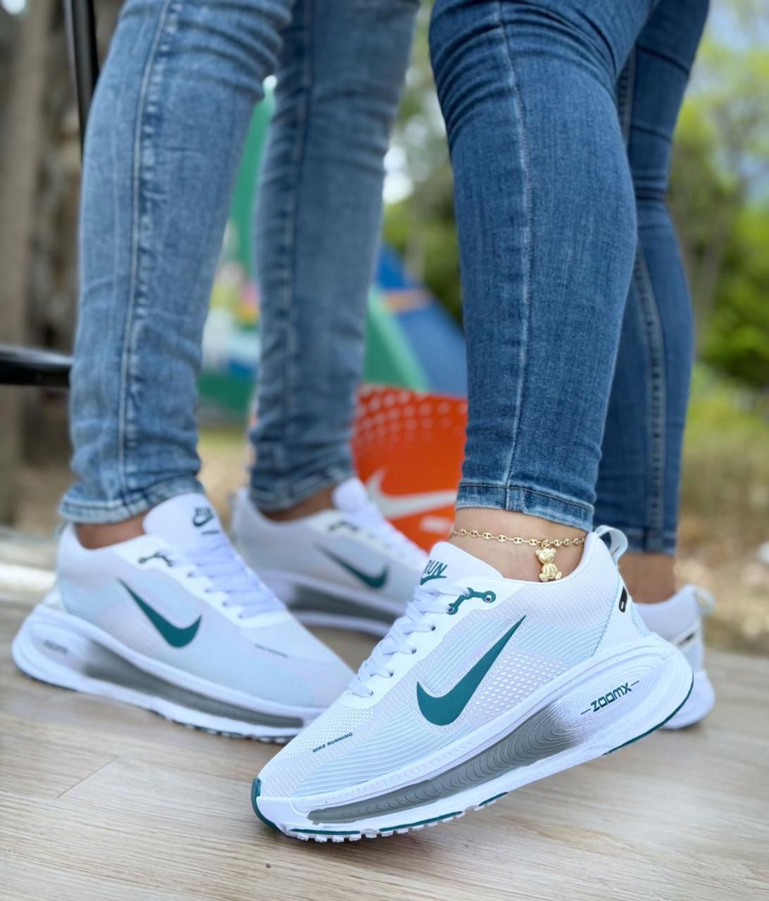 Nike Vomero Plus Unisex